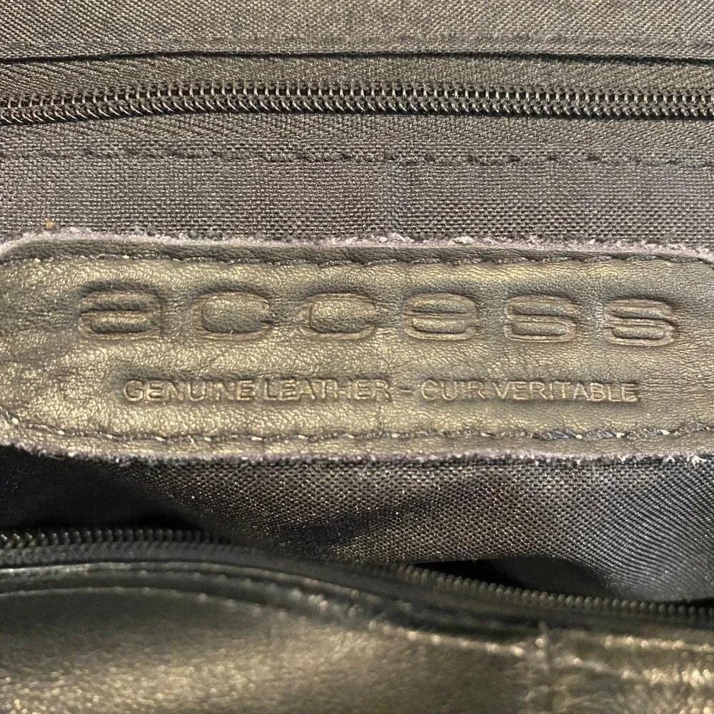 Access Duffel Bag Unisex Large Black Excellent Genuine Leather Weekend Travel